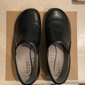 Klogs black leather nursing/chef clog size 11 WIDE